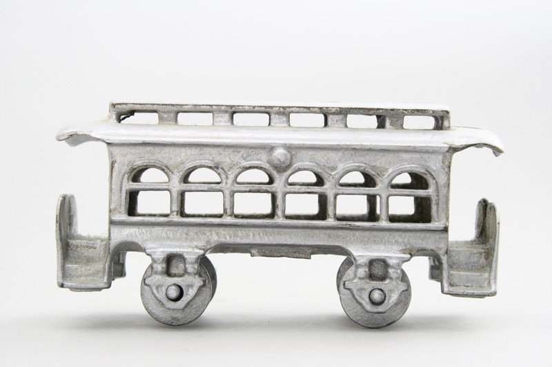 Trolley Car Still Bank: Kenton Hardware Ohio - Circa 1910 Material: Cast Iron