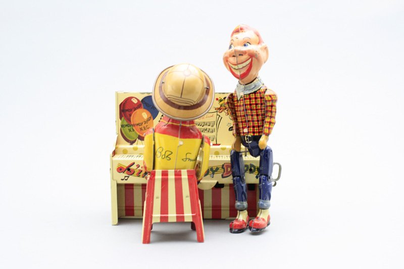 Howdy Doody Piano Band Unique Art Co.: American - Circa 1939 This is a superior example of this scarce toy. It works well. Material: Tin