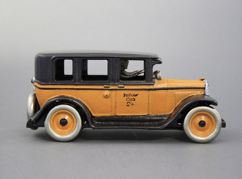 Buick Flat Top Cab Bank: Arcade Mfg. Co. Freeport, Illinois - Circa 1925 - 8.125” L Material: Cast Iron