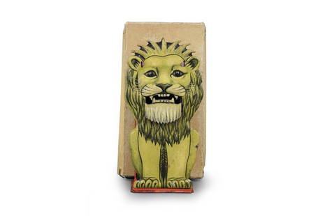 British Lion with Original Box: Saalheimer & Strauss German - Circa 1915 This is a scarce and colorful bank. It is the only one we have seen in its original cardboard box. Material: Tin