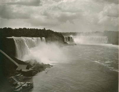 Platinum print of the American & Horshoe Falls,: Platinum print of the American & Horshoe Falls, Niagara, U.S.A. c1890. Excellent contrast and tonality. 7.25 x 9.25 in. 18.4 x 23.5 cm. Unless otherwise stated in description, buyer pays shipping cost