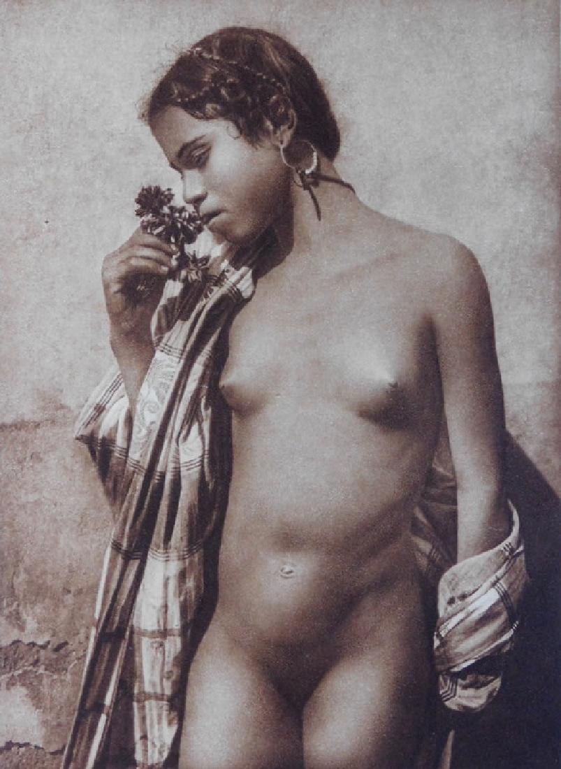 arab girls nude 