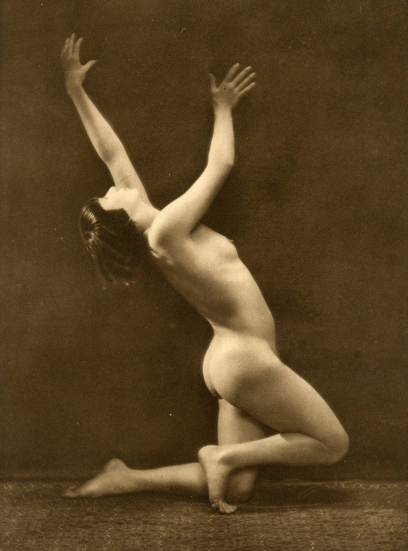 Nude by Stanislaus Walery. C1920: Stanislaus Walery, a Parisian photographer produced a wonderful group of art studies as a folio of 100 nudes called NUS under the pseudonym Laryew in 1920. His models were girls from the Follies Berge