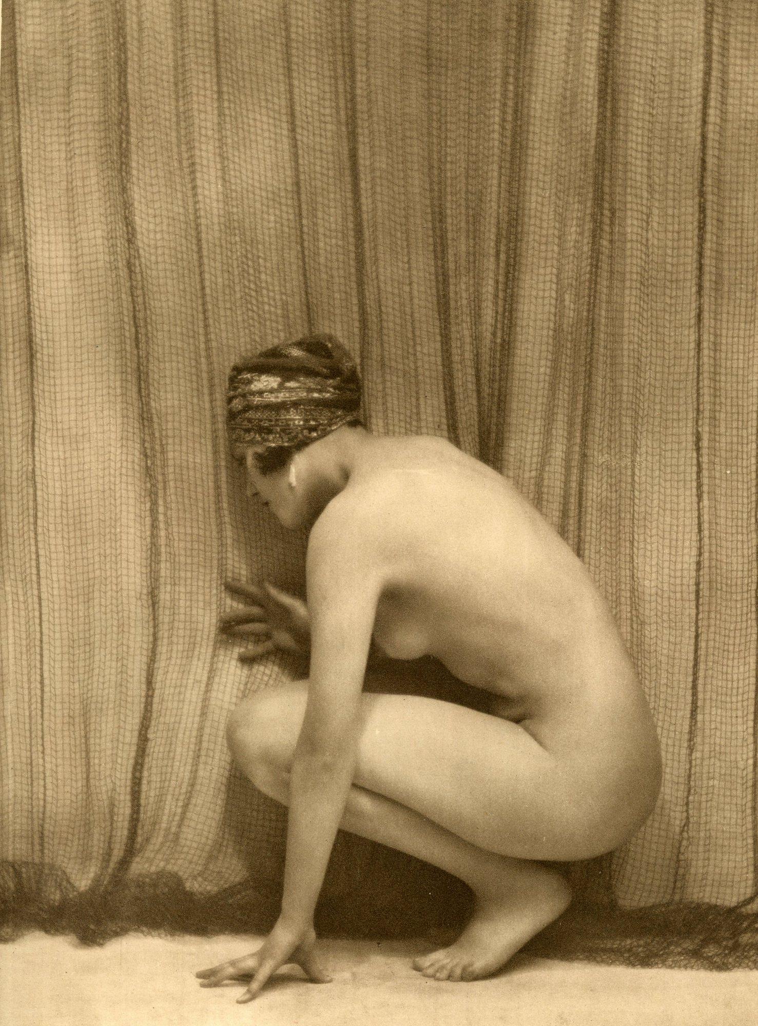 Nude by Stanislaus Walery. C1920: Stanislaus Walery, a Parisian photographer produced a wonderful group of art studies as a folio of 100 nudes called NUS under the pseudonym Laryew in 1920. His models were girls from the Follies Berge