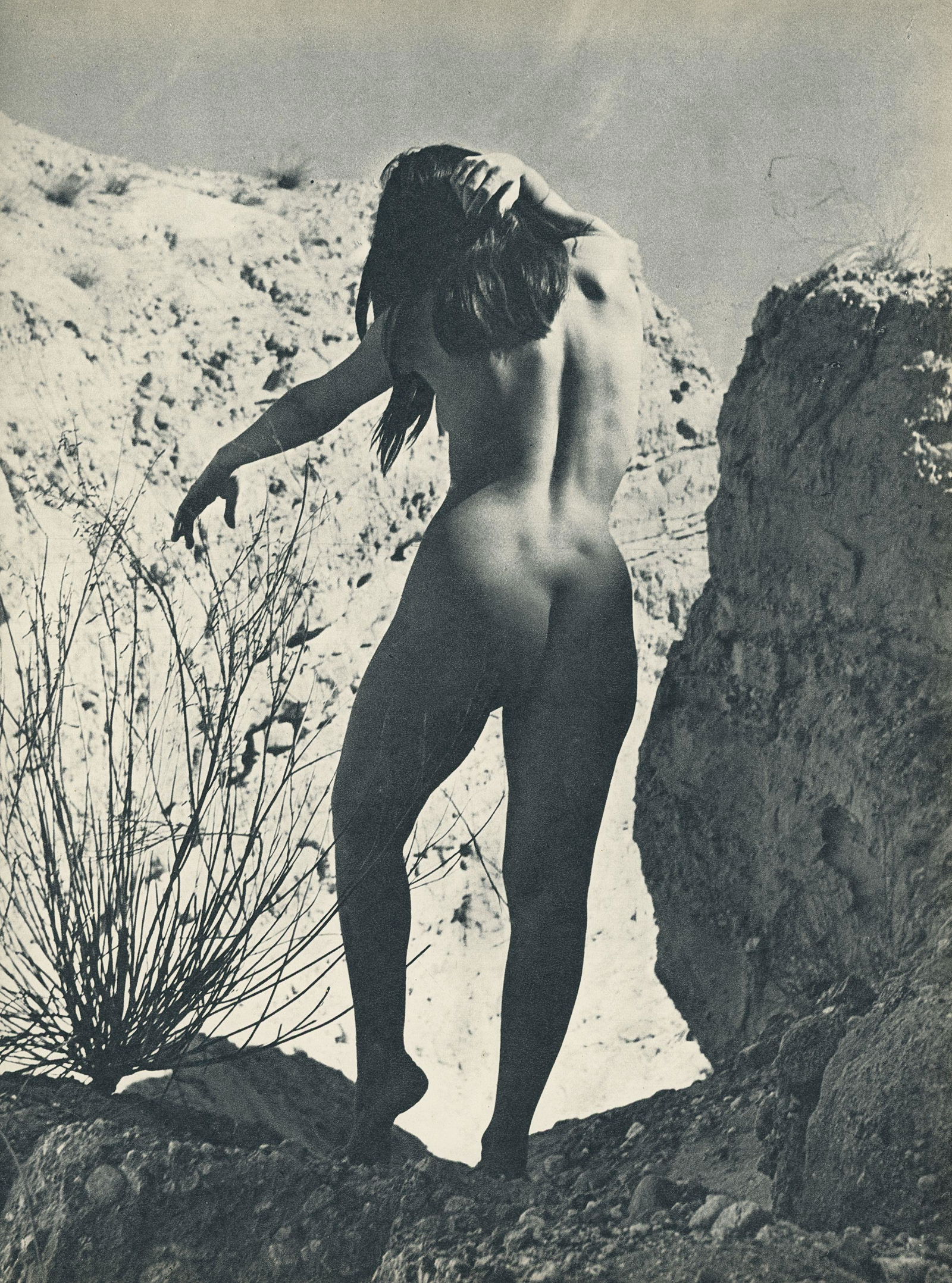 Nude by Andre de Dienes. C1956: Nude by Andre de Dienes. C1956. American-Hungarian photographer famous for nude photography and photographs of a young Marilyn Monroe. Photogravure from The Nude. 10.75 x 8.25 in. Rev: 8 x 6.75 in.