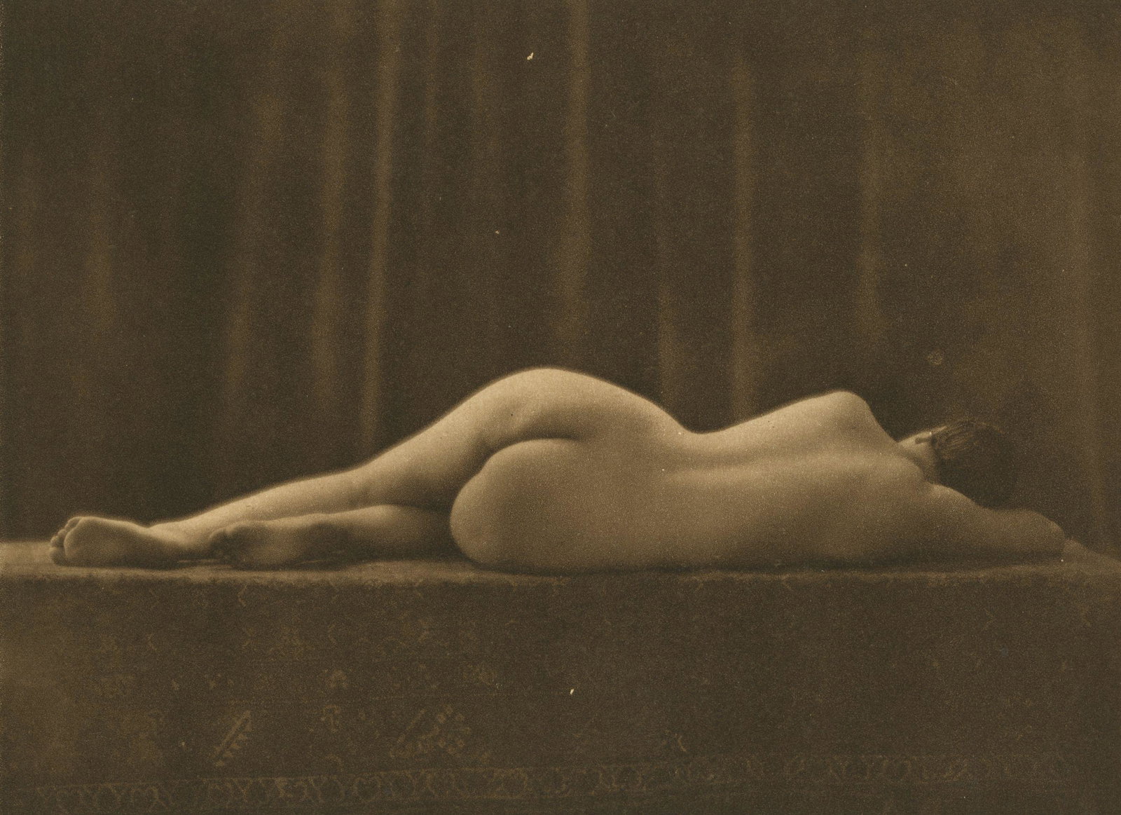 Nude by Stanislaus Walery. C1920: Stanislaus Walery, a Parisian photographer produced a wonderful group of art studies as a folio of 100 nudes called NUS under the pseudonym Laryew in 1920. His models were girls from the Follies Berge