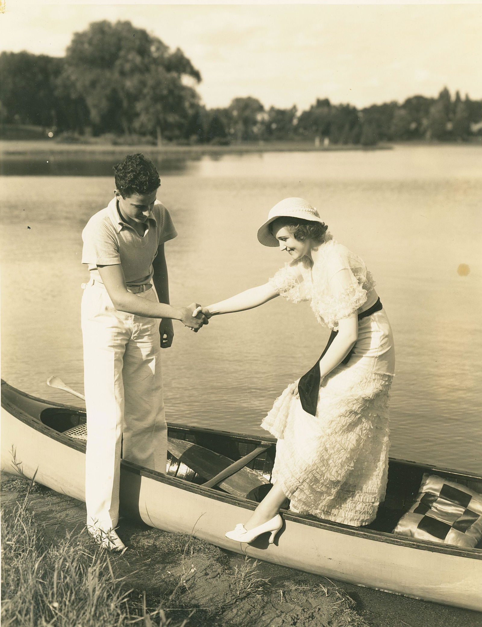 Lucille and another model in West Lake Park. c1940 (1 of 1)