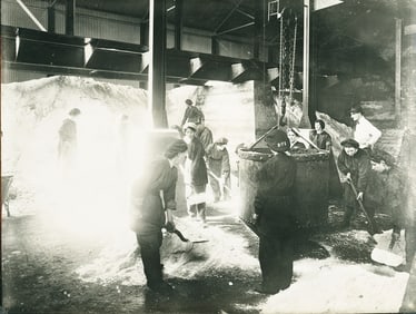 INDUSTRIAL. Women doing War Work. C1940