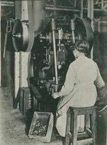 INDUSTRIAL. Work in munitions and aircraft factory, World War 1