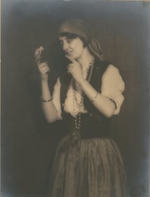 PEOPLE. Gypsy. C1930