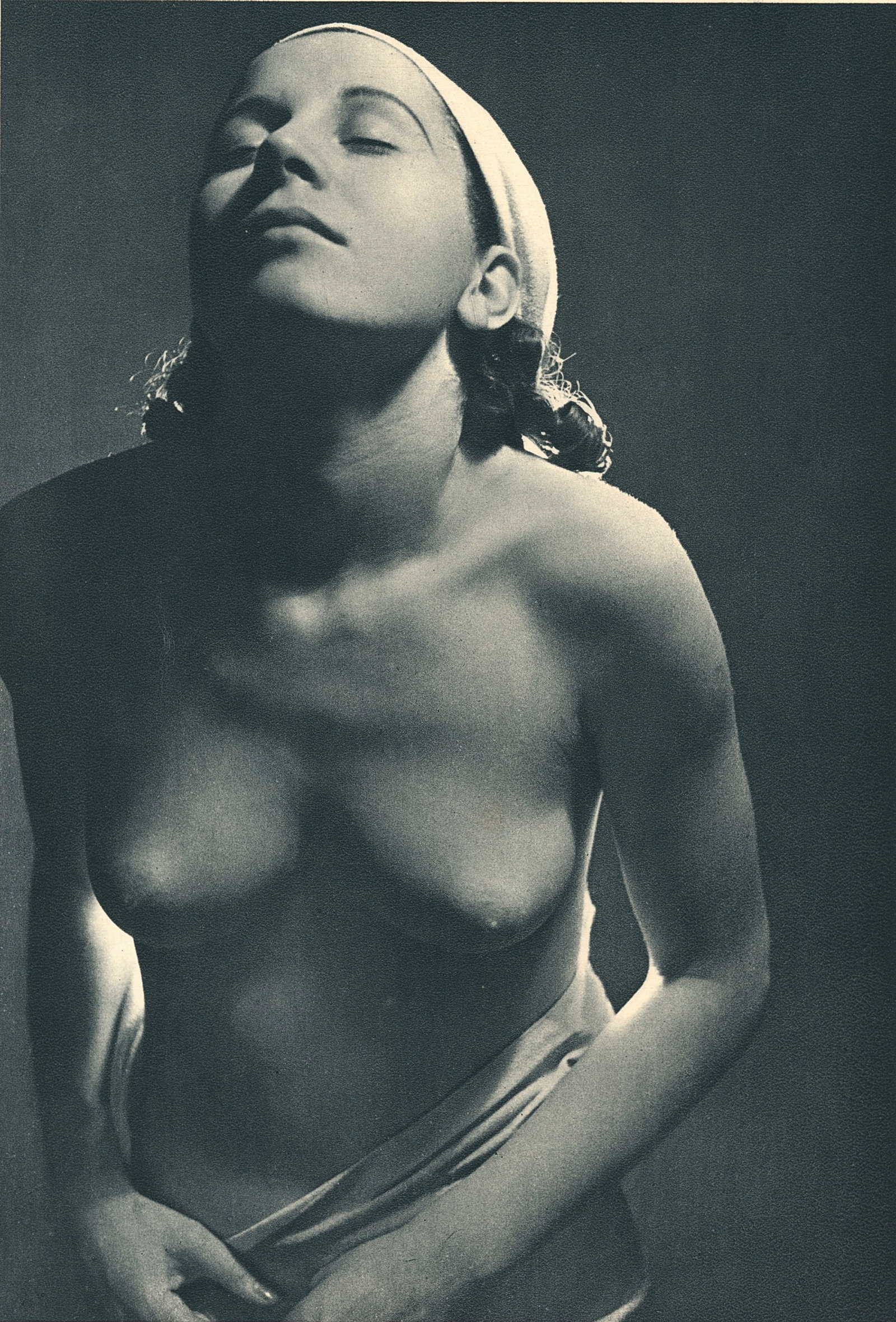 Nude by Andre Steiner. C1947: Nude by Andre Steiner. (1901 - 1978). Through his technical background in engineering, Hungarian born Steiner's scientific approach to the medium of photography influenced his precise and perfectionis