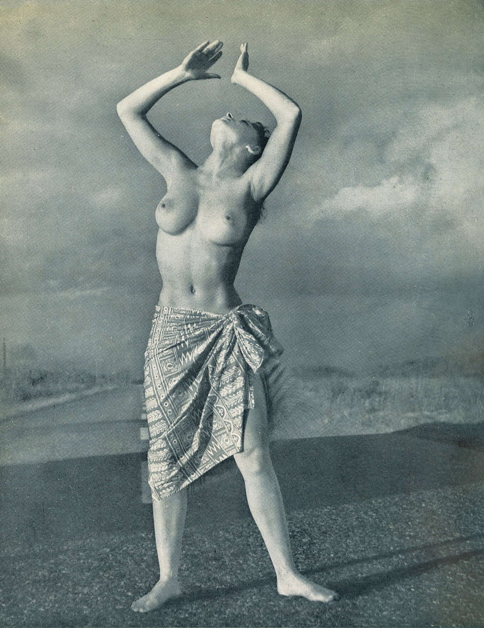 Nude by Andre Dienes. C1952: Nude by Andre de Dienes. (1913 - 1985). American-Hungarian photographer famous for nude photography and photographs of a young Marilyn Monroe. 9.5 x 7.5 in. Reverse: 8.25 x 8 in.