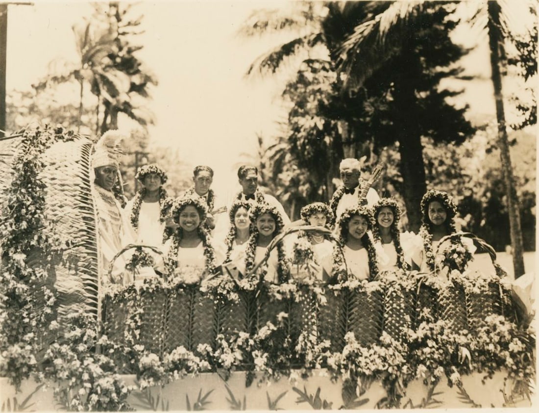 Presidential Review in Hawaii, 1934: Presidential Review in Hawaii, 1934. 3.875 x 3 in