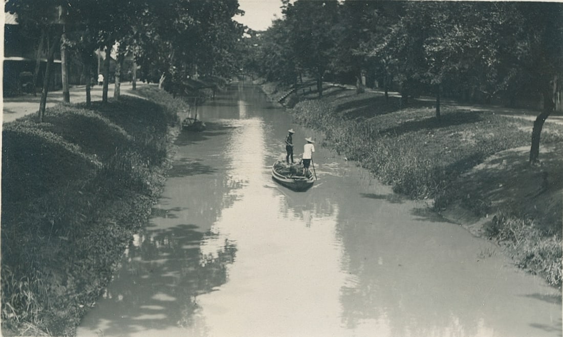 Siam, Canal Scene, Bangkok. C1920: Siam, Canal Scene. C1920. Very good contrast and tonality. 3.125 x 5.125 in.