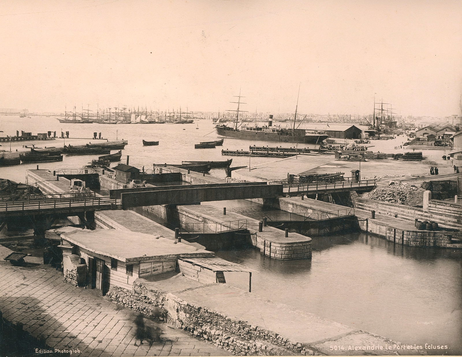 Photochrome of Alexandria. c1900: Photochrome of Alexandria. C1900. By Edition Photoglob, Zurich. 8 x 10.5 in.