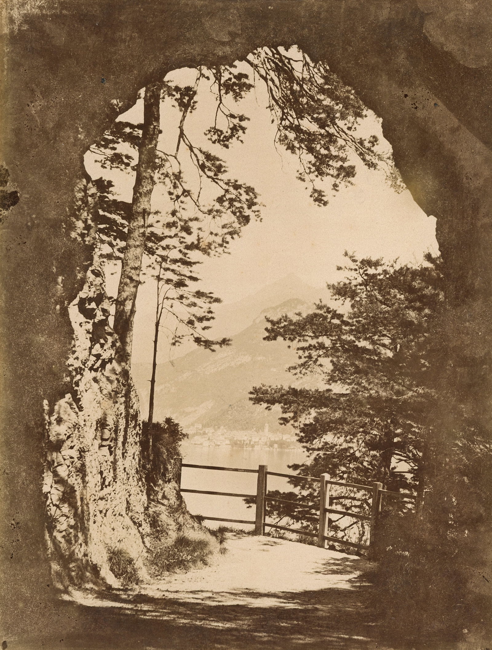 Varenna, Como, Italy. 1886: Varenna, Como, Italy. August 1886. Fair to good contrast and tonality. 10.5 x 8.25 in. Reverse: Bellagio, Italy. 8.25 x 10.5 in.