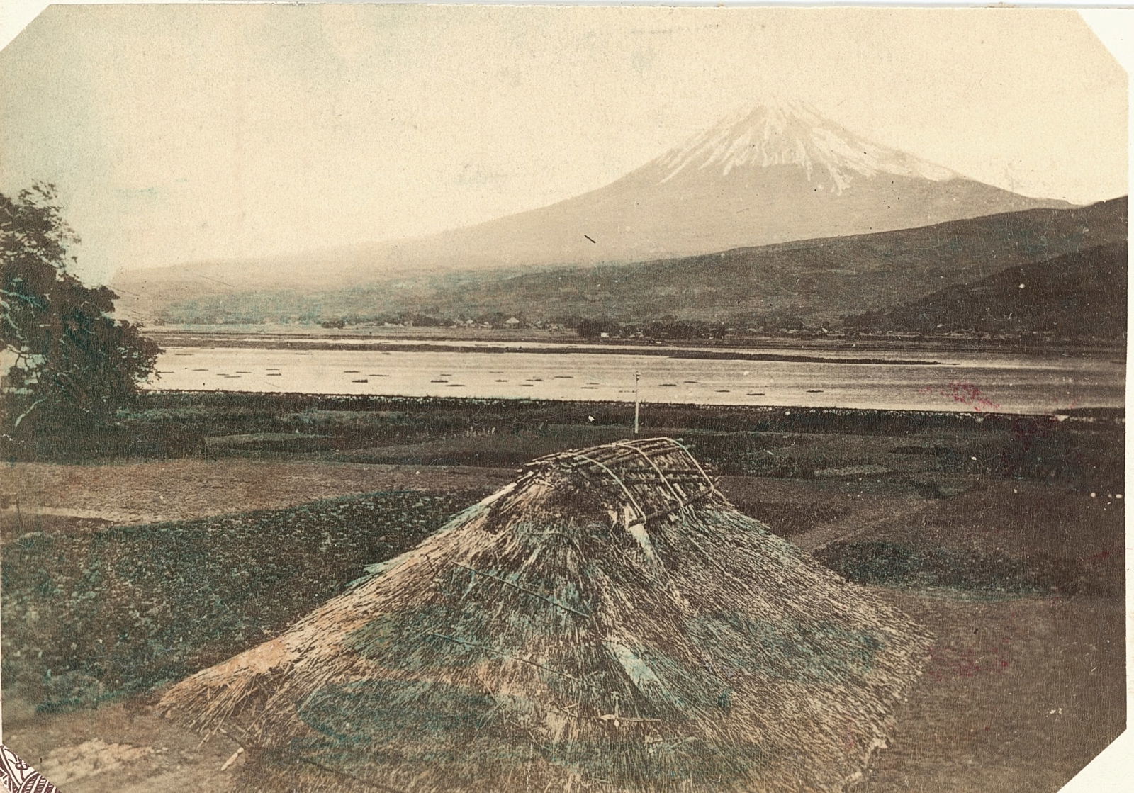 4 photographs of Japan. c1890 (1 of 4)
