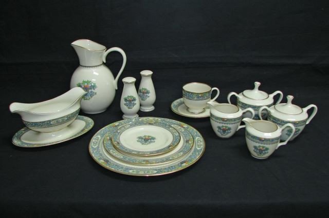 62 Piece Set of Lenox China - Autumn Pattern (1 of 4)