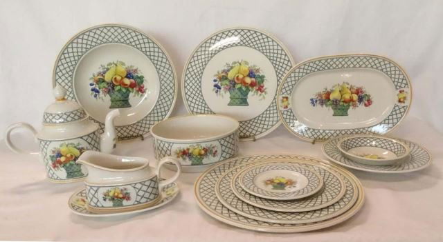 Extensive Villeroy & Bosch China "Basket" (1 of 3)