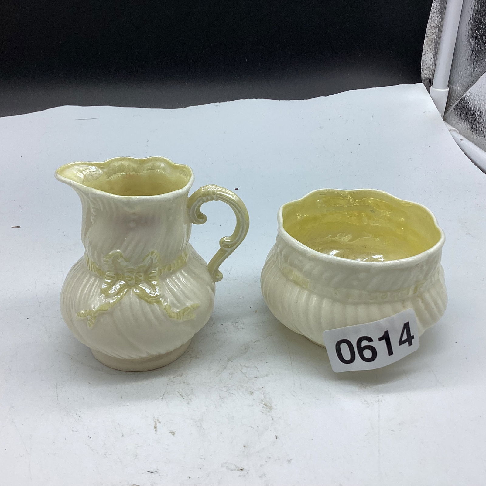 VINTAGE BELLEEK IRELAND YELLOW RIBBON BOW SUGAR & CREAMER (1 of 1)