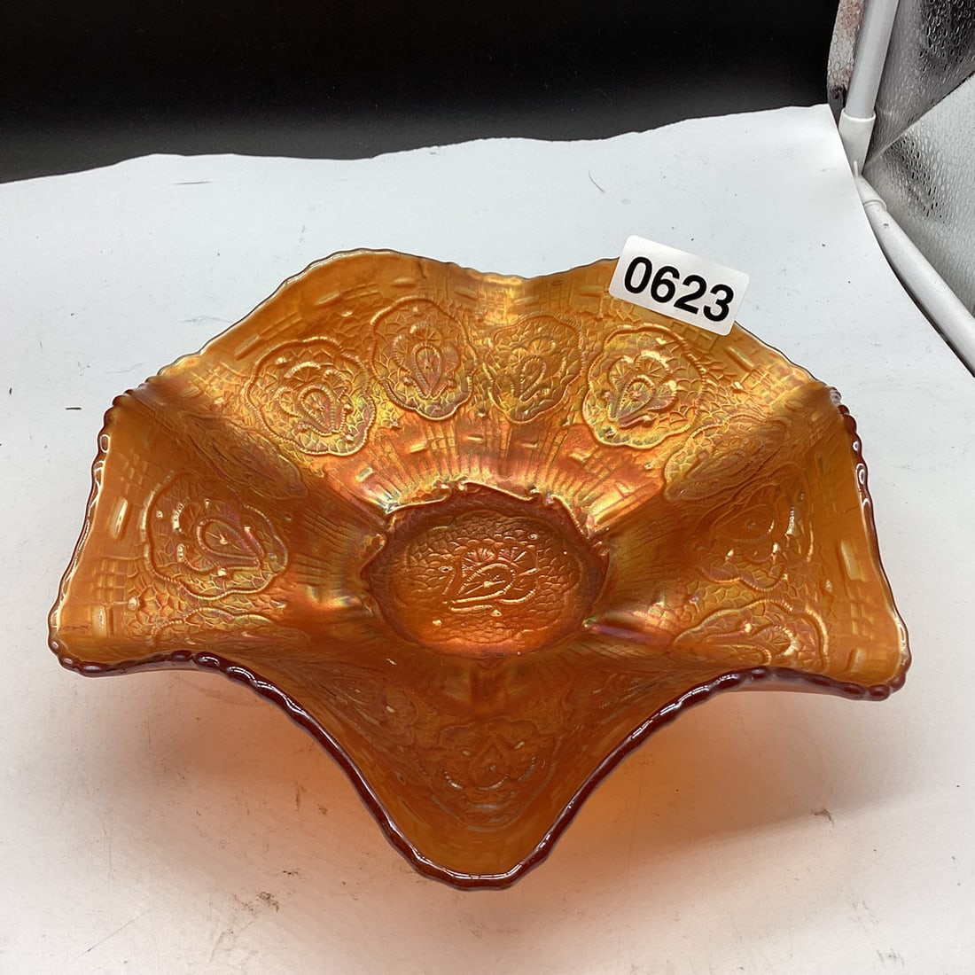 VINTAGE FENTON MERIGOLD PERSIAN MEDALLION BOWL (1 of 1)