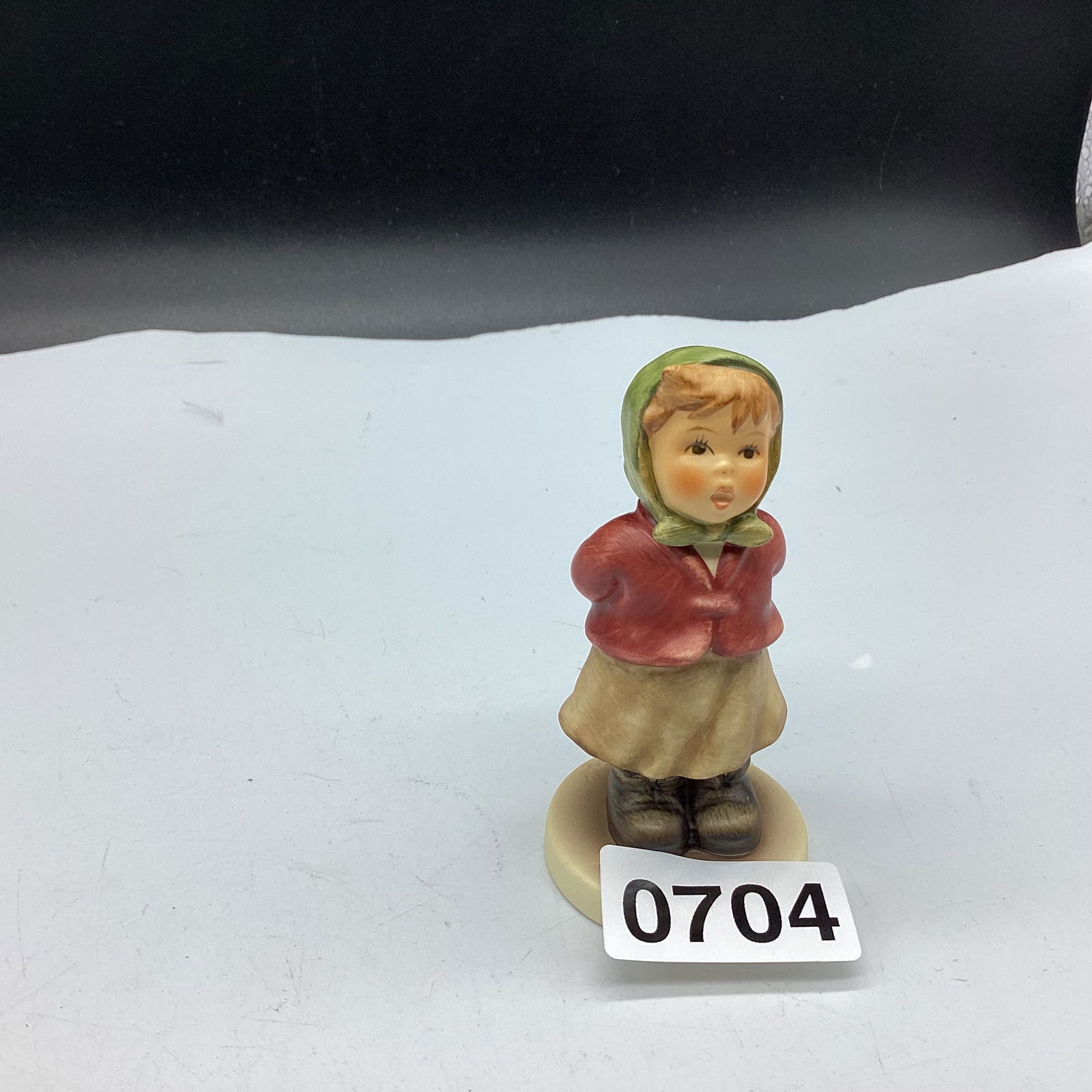 HUMMEL FIGURINE CLEAR AS A BELL: 3 3/4" TALL GOOD SHAPE