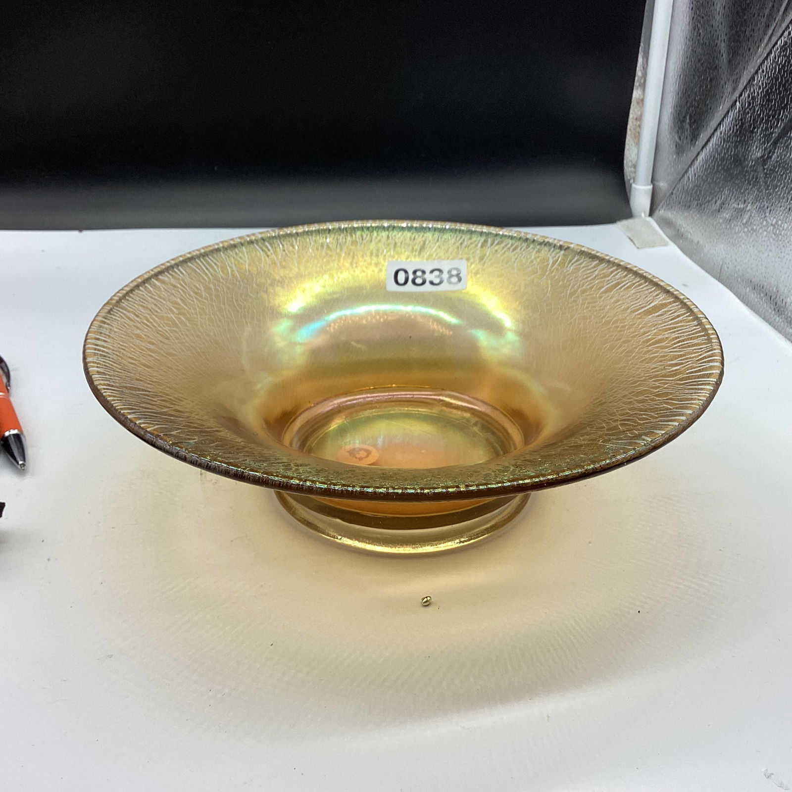 VINTAGE STRETCH GLASS CONSOLE BOWL (1 of 1)