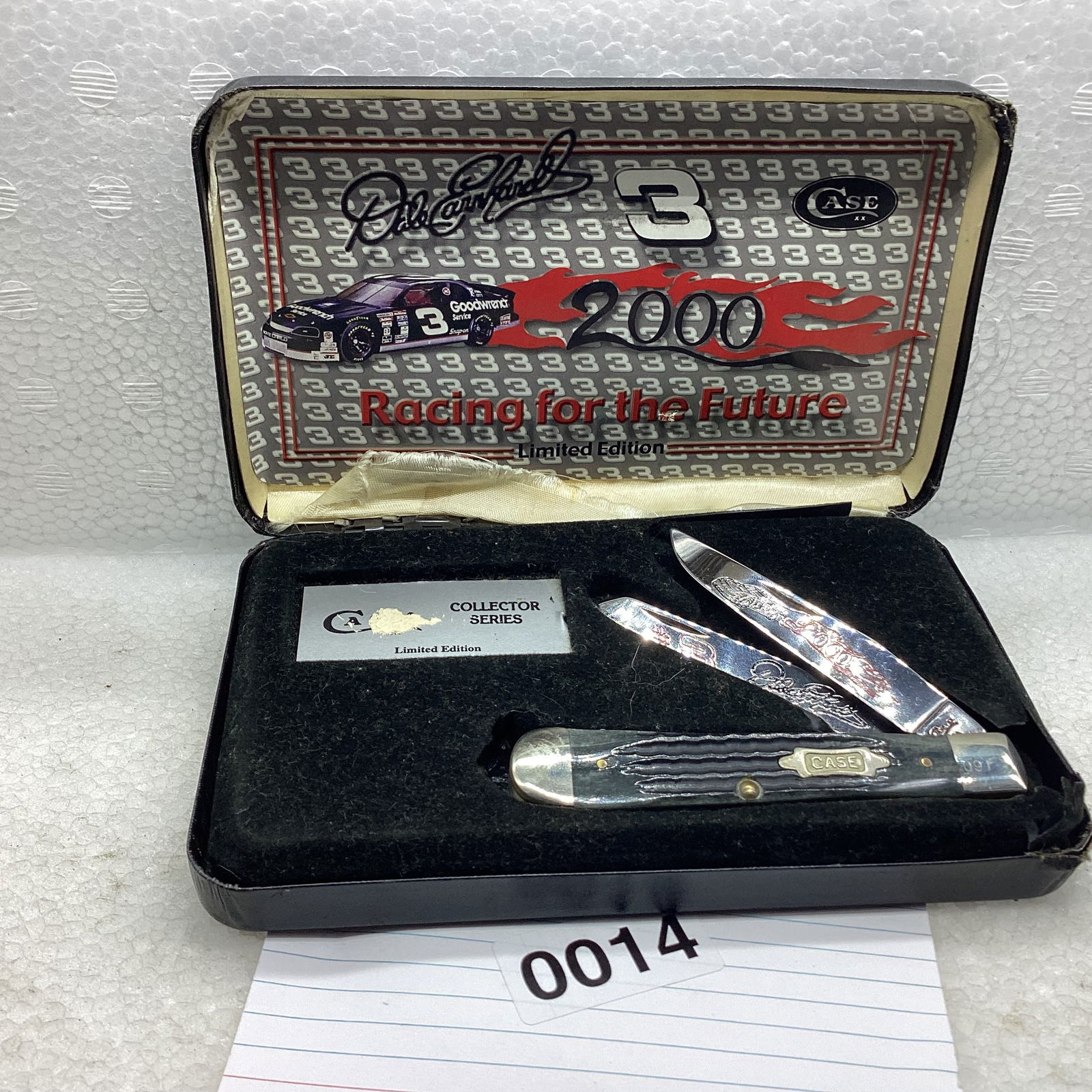 CASE XX DALE ERNHARDT TRAPPER WITH BOX: NEVER USED OR CARRIED