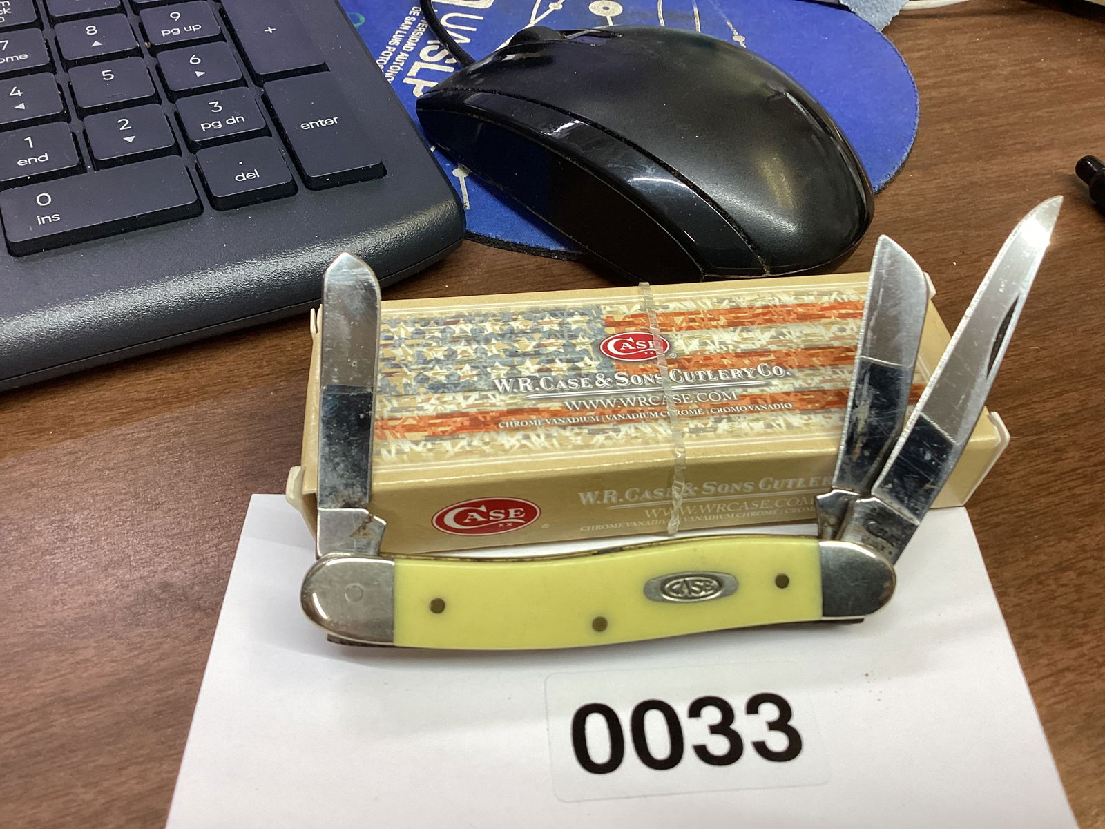 CASE XX YELLOW HANDLE STOCKMAN (1 of 3)