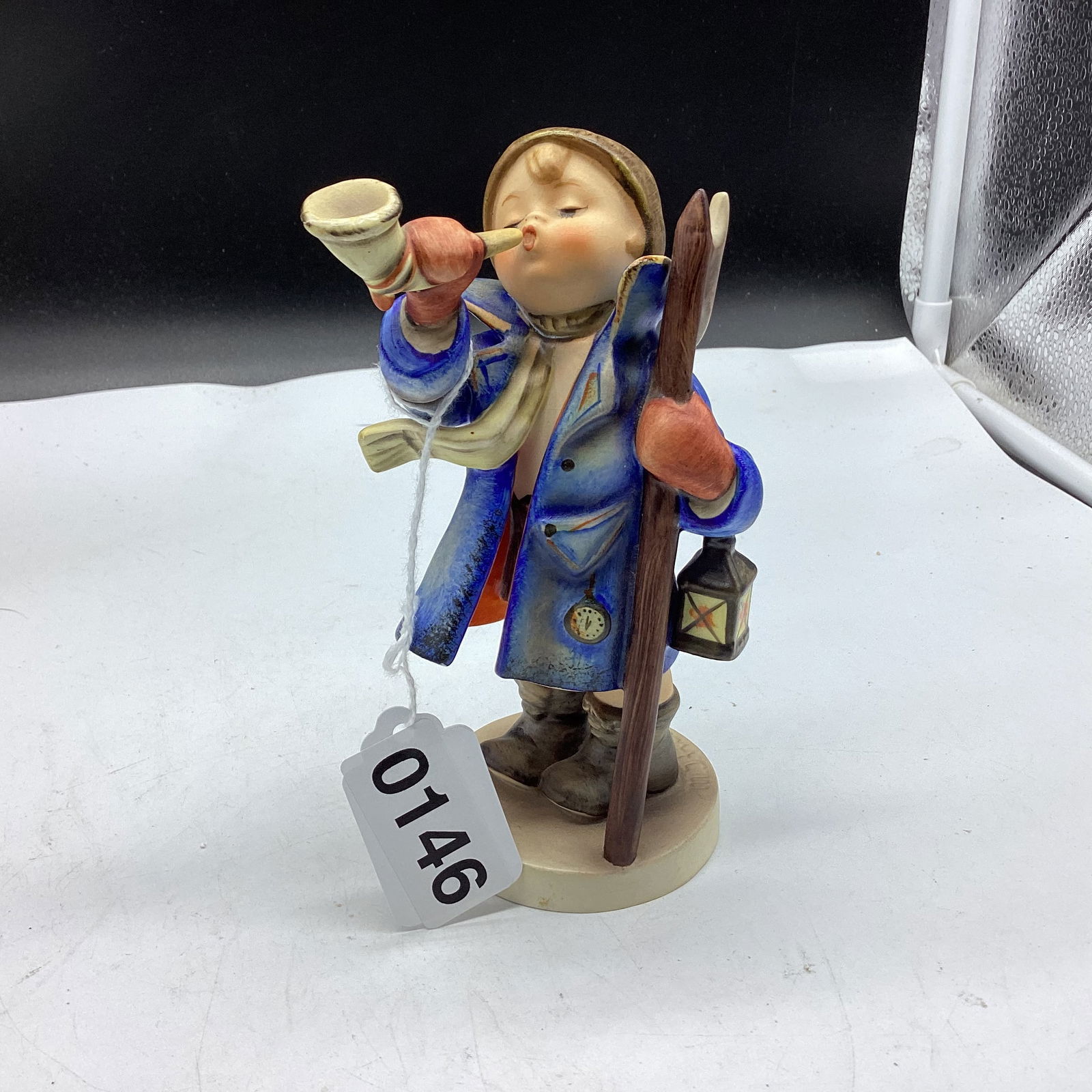 VINTAGE GOBEL HUMMEL FIGURINE HEAR YE HEAR YE #15 (1 of 2)