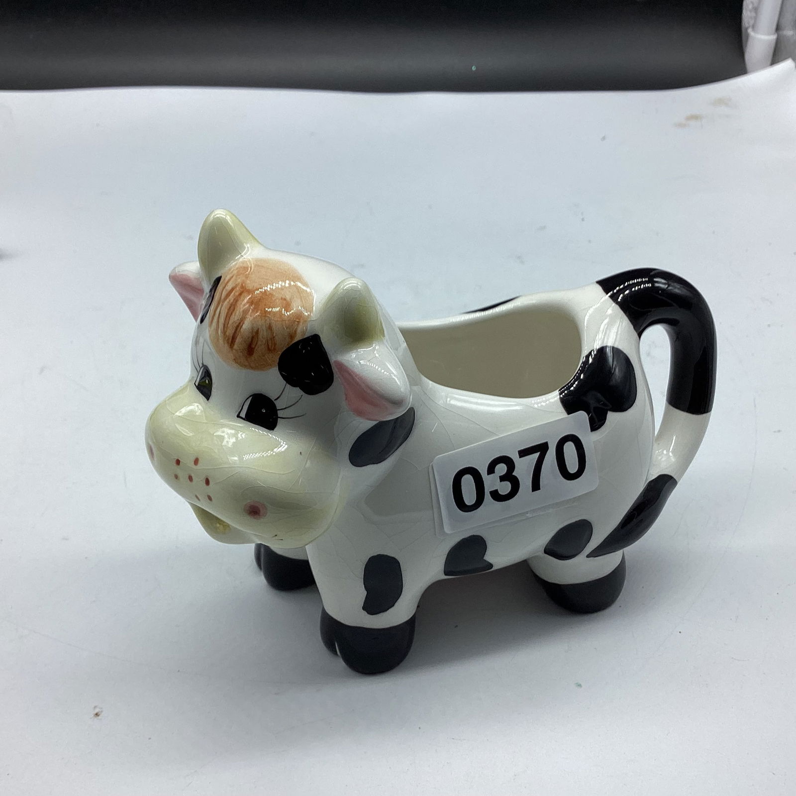 PORCELIAN COW CREAMER: 4 1/2 X 6 GOOD SHAPE