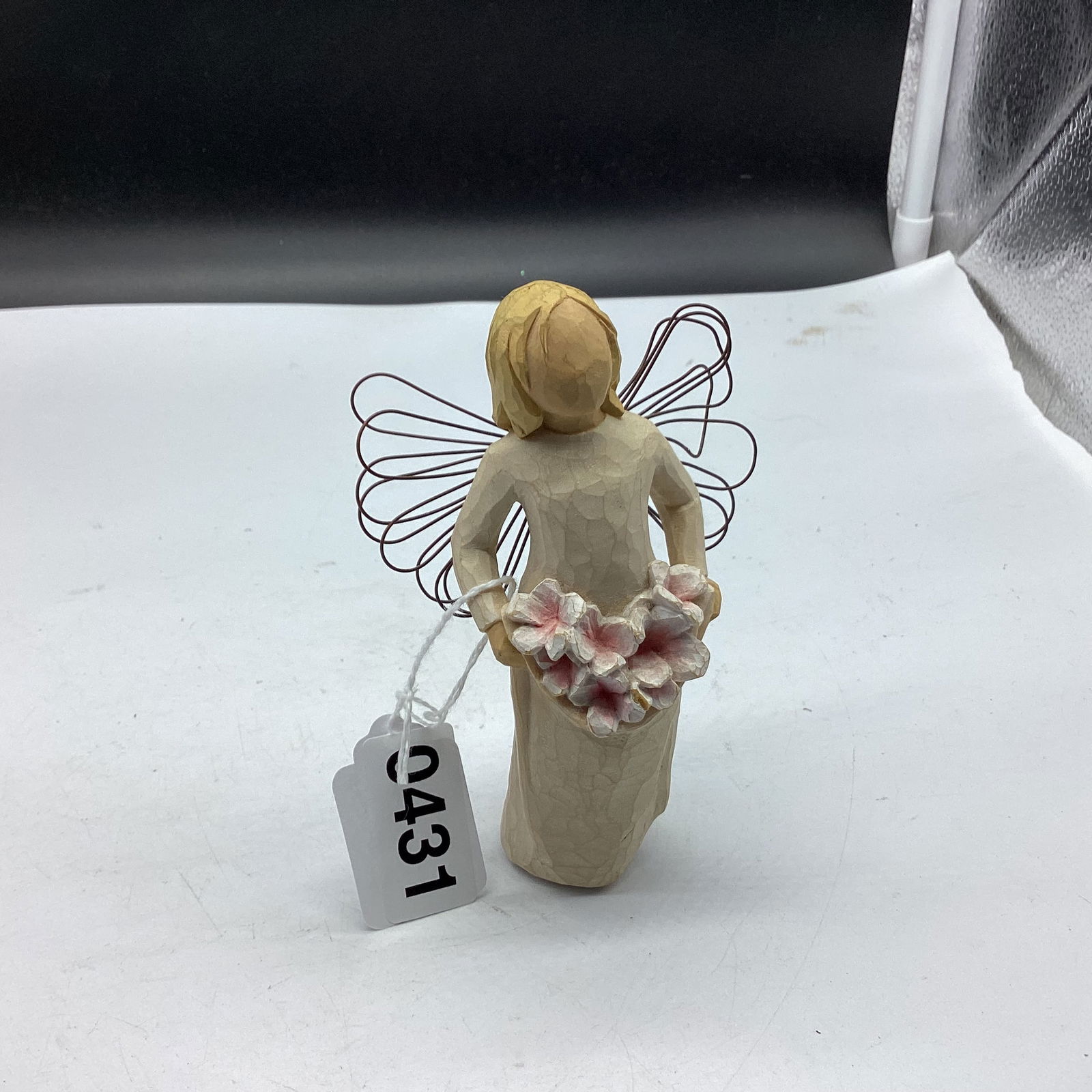 WILLOW TREE BY SUSAN LORDI ANGEL OF SPRING 2001 (1 of 3)