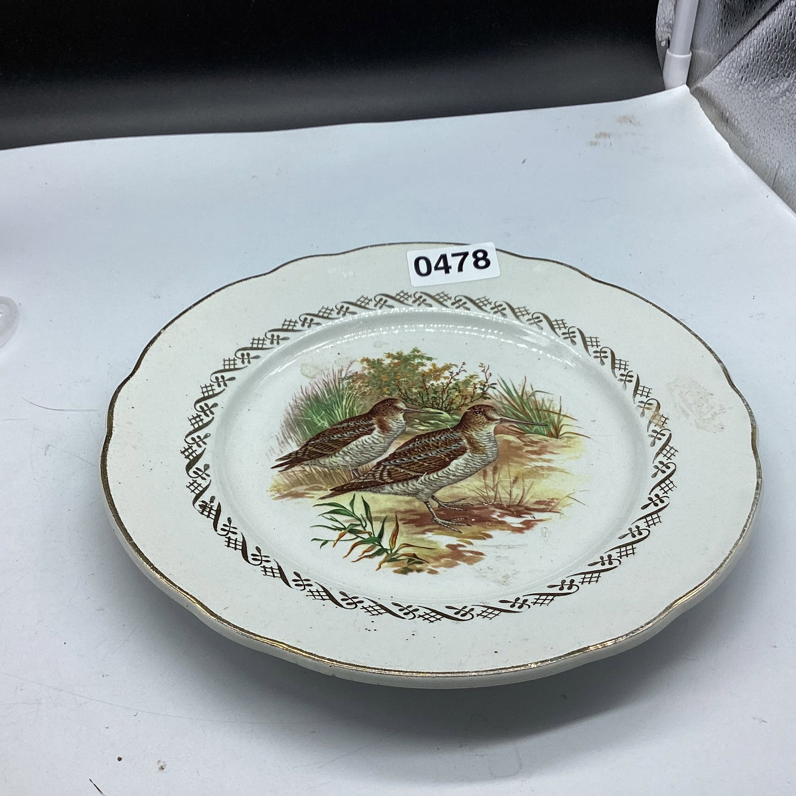 HAND PAINTED GAME PLATE: 9 1/4" W GOOD SHAPE