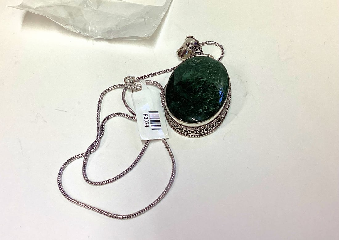 GERMAN SILVER PENDANT NECKLACE MOSS AGATE STONE: GOOD SHAPE