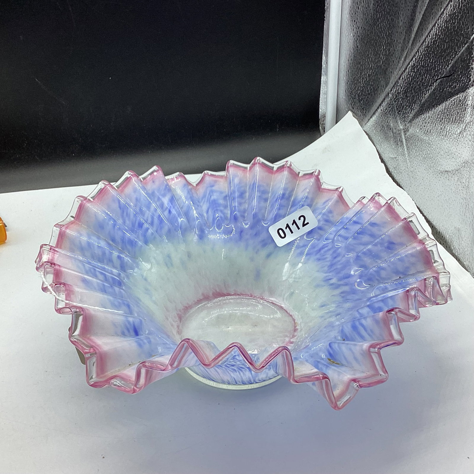 ART GLASS CRANBERRY RUFFLED BOWL (1 of 3)