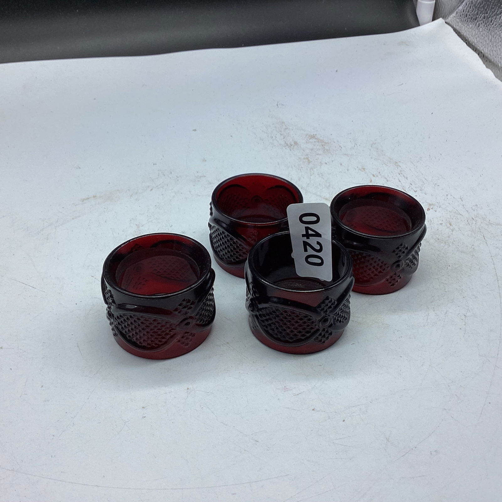 4 AVON CAPE COD NAPKIN RINGS: GOOD SHAPE