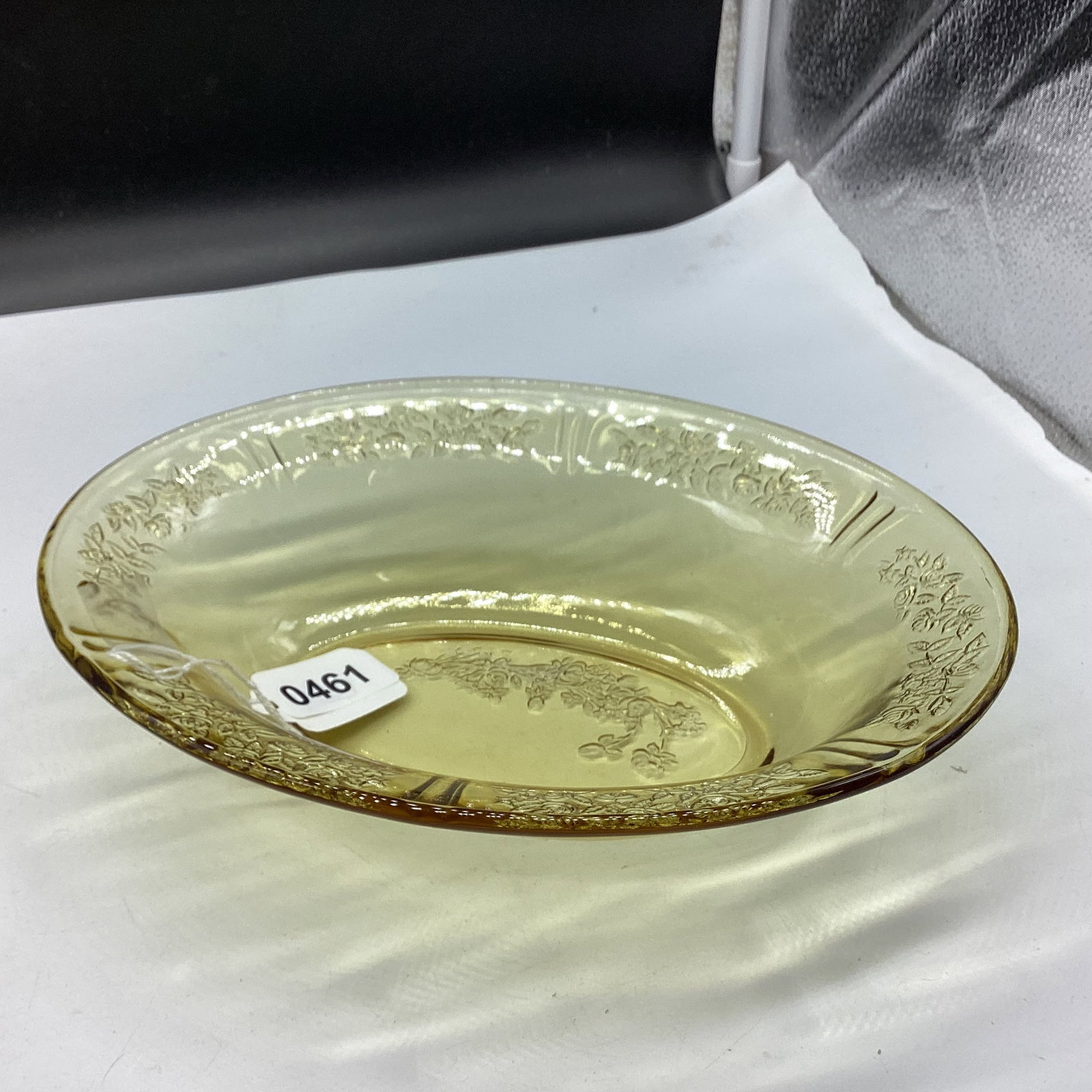 DEPRESSION CABBAGE ROSE OVAL VEGETABLE BOWL (1 of 1)