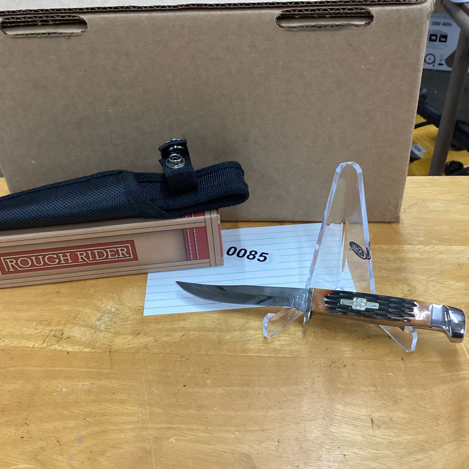 ROUGH RIDER SMALL FIXED BLADE (1 of 2)