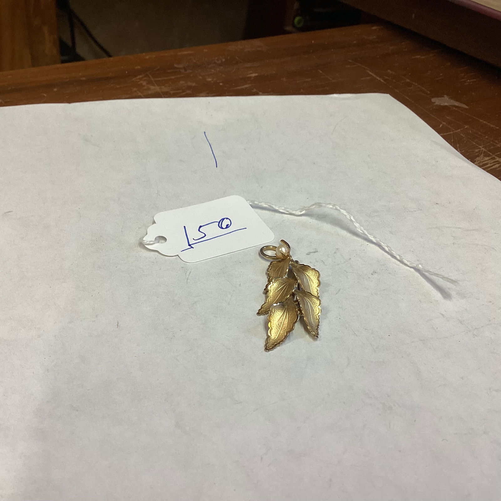 COSTUME JEWERLY BROACH PIN CELART 12K GOLD FILED (1 of 1)