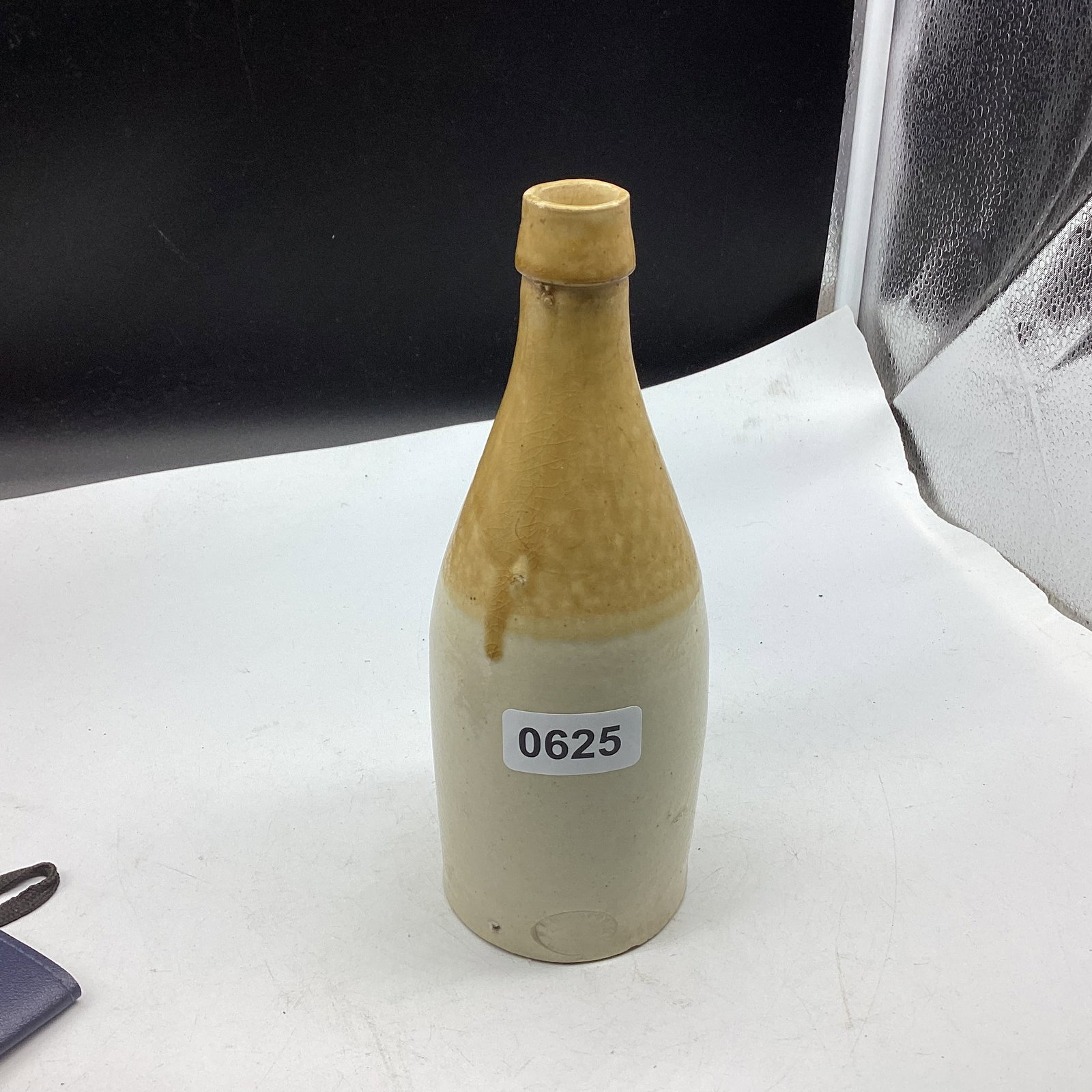 VINTAGE STONEWARE GINGER BEER BOTTLE: 8 1/2" TALL GOOD SHAPE