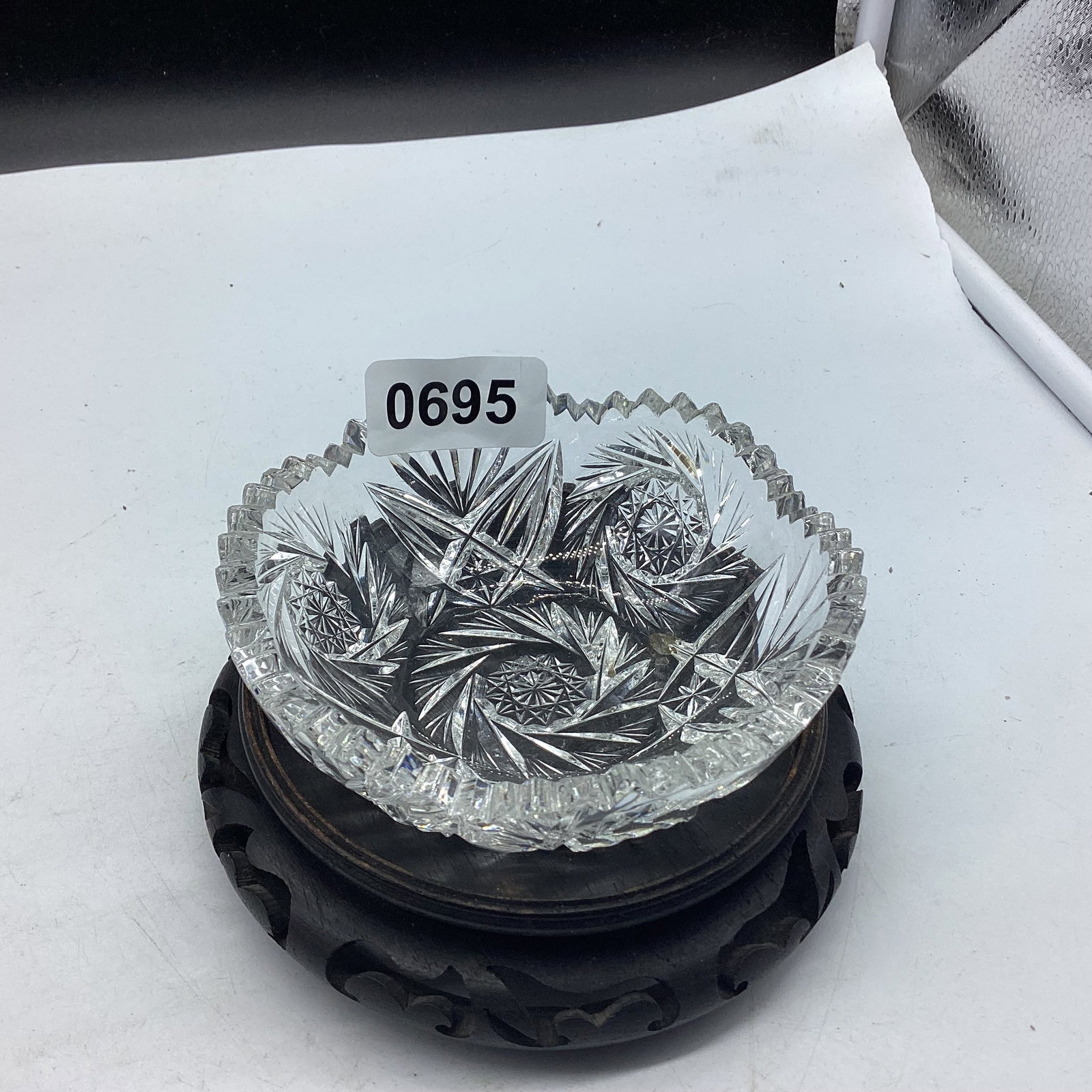 BRILLIANT CUT GLASS BOWL SINGED HAWKES (1 of 1)