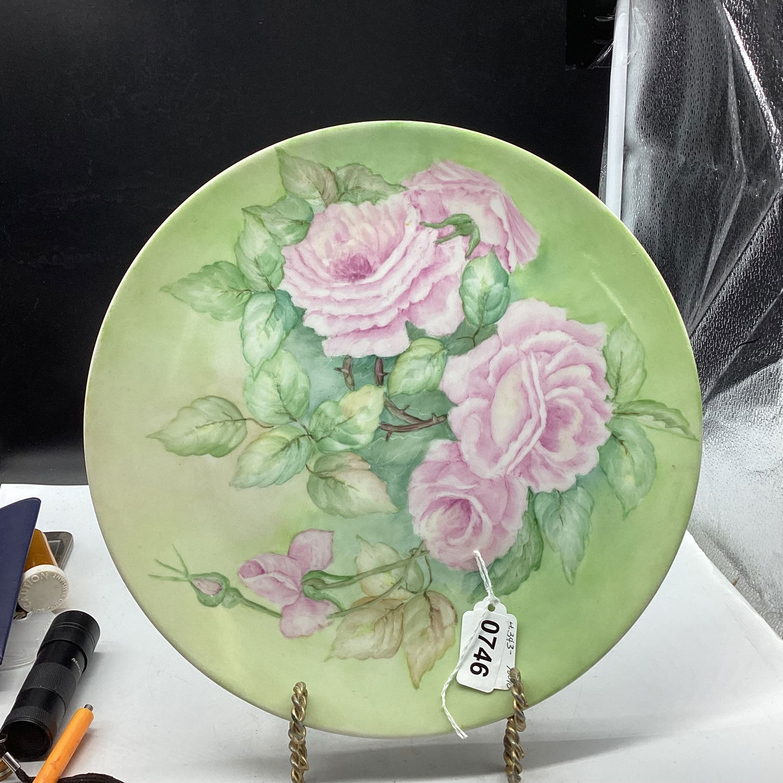 HAND PAINTED PORCELIAN PLATE LIMOGE FRANCE (1 of 2)