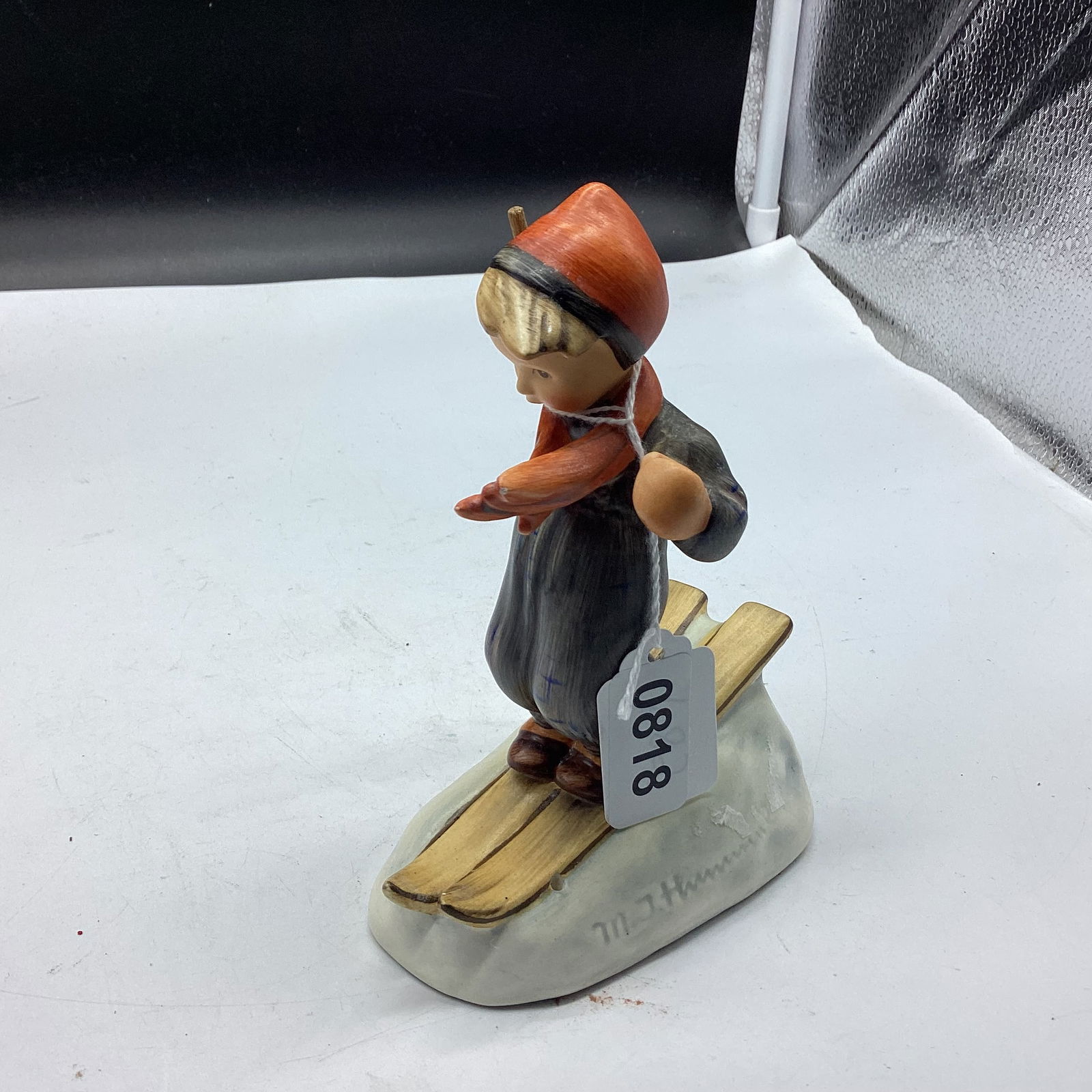 HUMMEL FIGURINE SKIER (1 of 2)