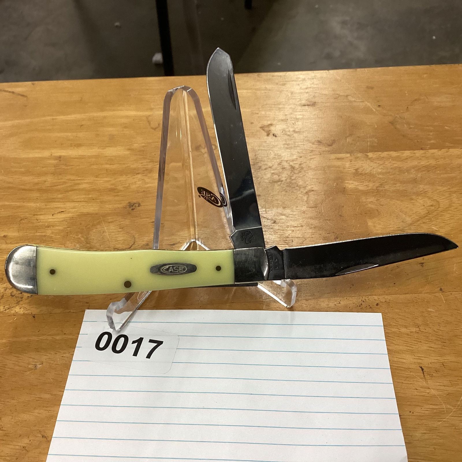 CASE XX 2014 CV SOME SPOTS YELLOW TRAPPER: SOME SLIGHT CARBON SPOTS GREAT SNAP