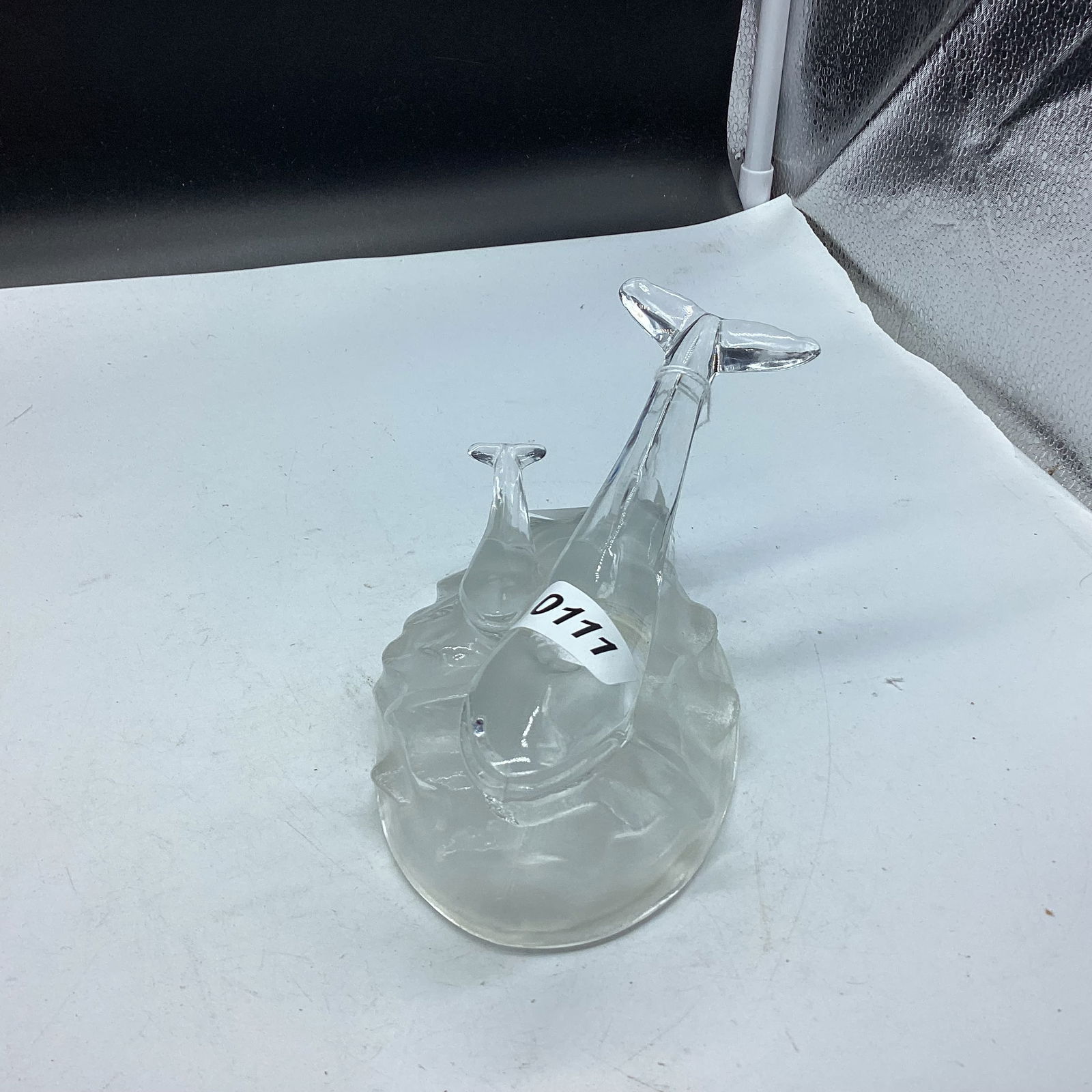 CRYSTAL ART GLASS D'AROUES HUNBECK WHALE & BABY PAPER WEIGHT: 4" W X 4" 7" TALL GOOD SHAPE