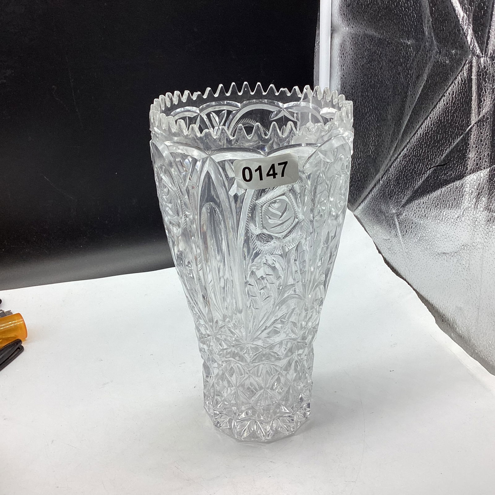 LARGE LEAD CRYSTAL VASE (1 of 2)