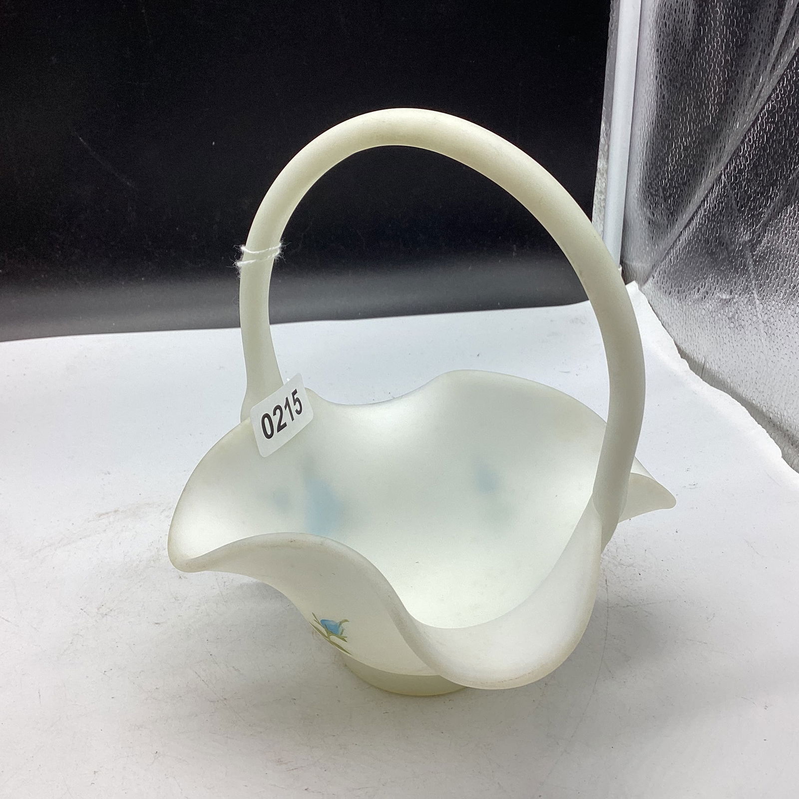 FENTON HAND PAINTED BLUE ROSE BASKET (1 of 3)