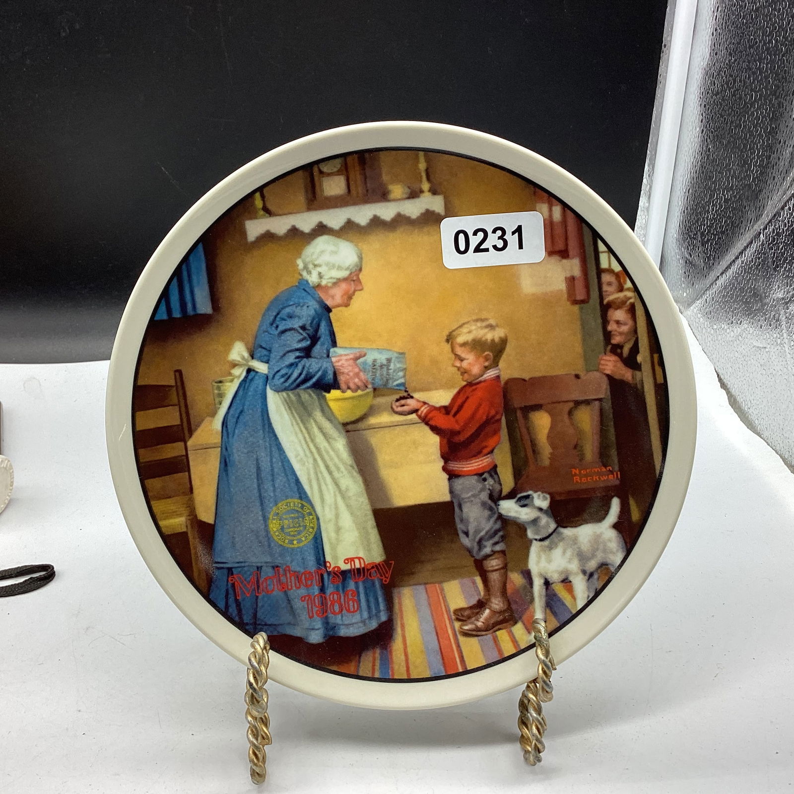 1986 NORMAN ROCKWELL MOTHERS DAY PLATE (1 of 2)