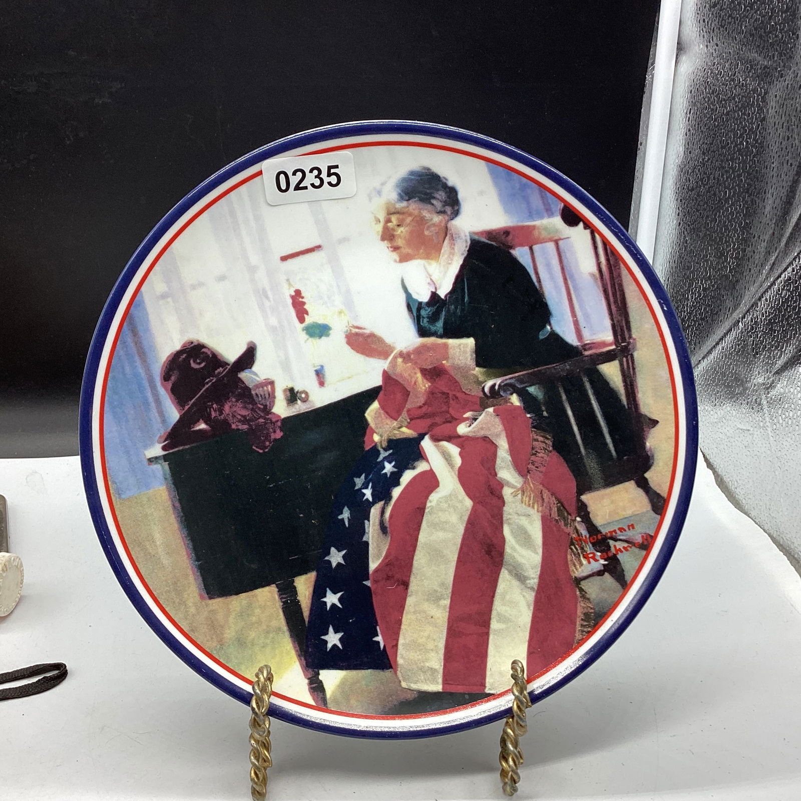 NORMAN ROCKWELL MENDING THE FLAG COLLECTOR PLATE: 8 1/4 WIDE GOOD SHAPE