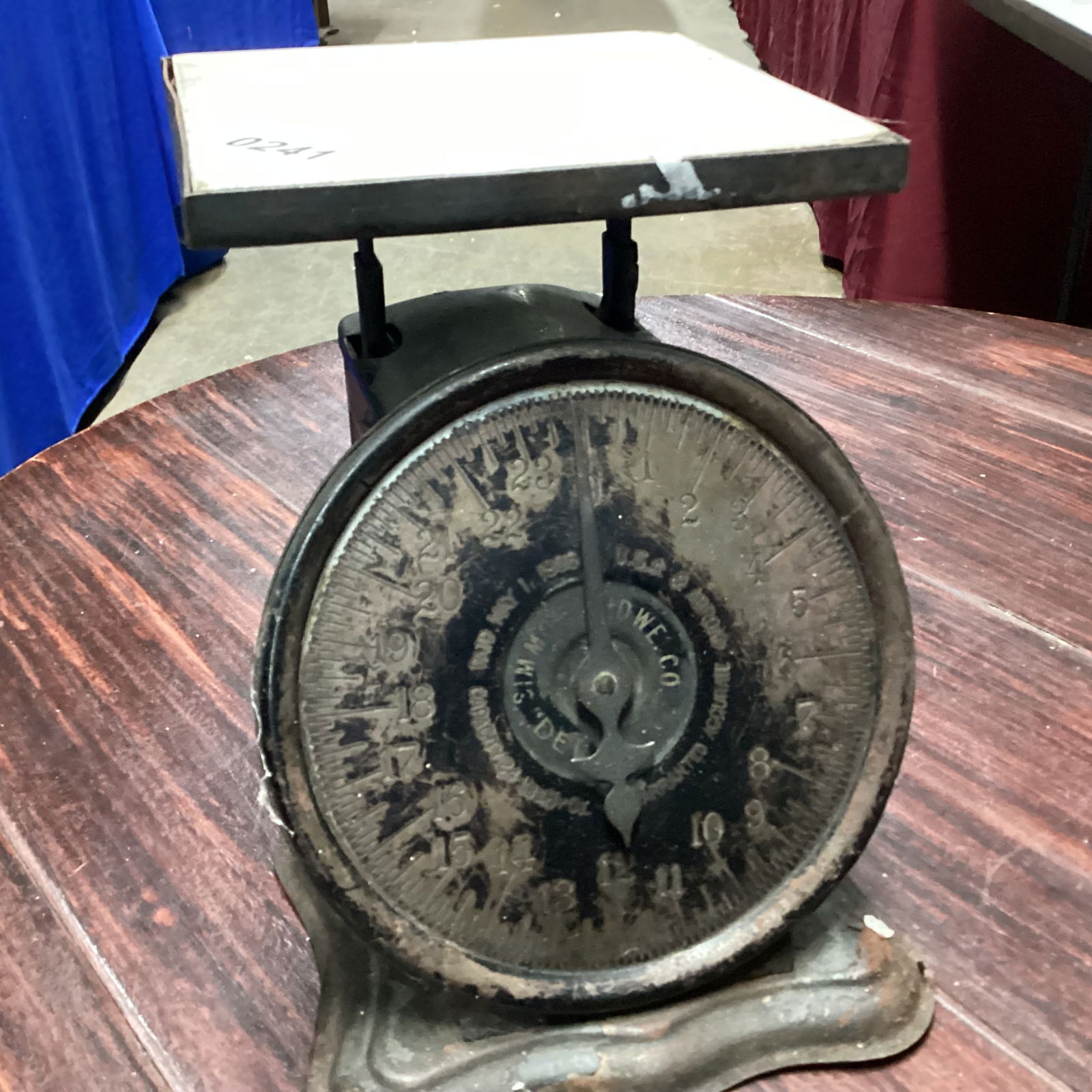 VINTAGE RUSTIC TABLE TOP KITCHEN SCALE - 2